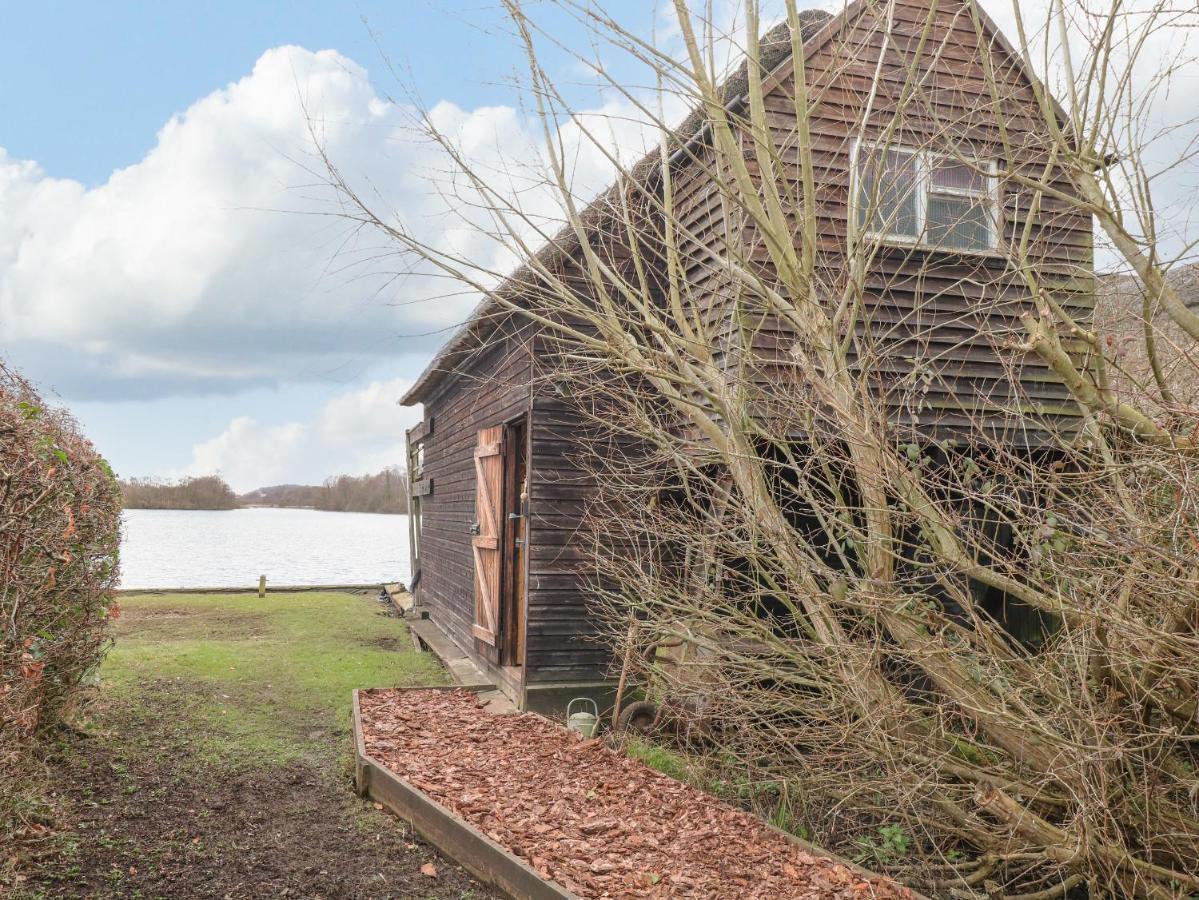 Cygnus Boathouse Villa South Walsham Exteriör bild